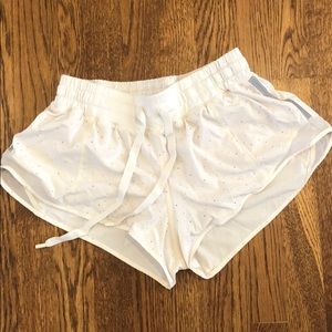 Lululemon hotty-hot shorts